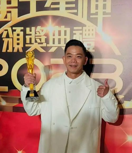 前TVB男星斥资500万再拍男男配对秀,预告话题更激烈,否认跟无线不和