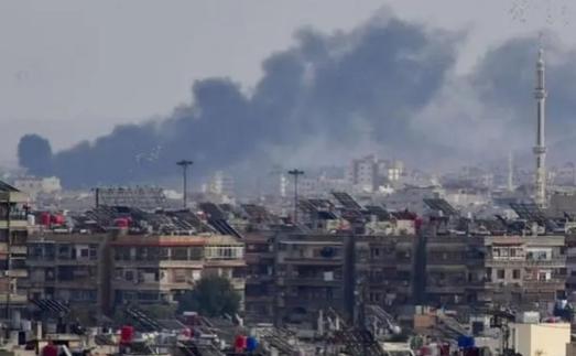 以色列空袭叙利亚一处目标,当地弹药库发生爆炸
