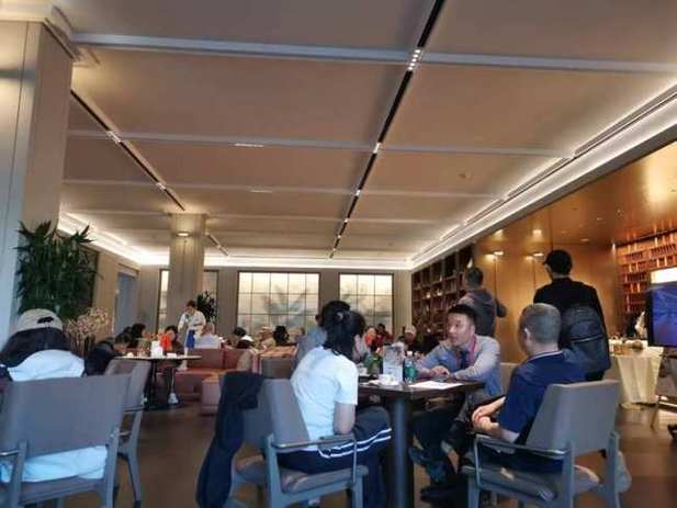 一小时卖6套房、凌晨还有交易,这个“十一”北京售楼处忙到飞起