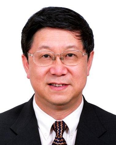 曾经身为董事长的他新任党委书记