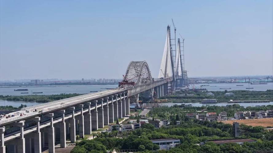 世界在建最大跨度悬索桥来了,连接苏州、泰州和南通三市