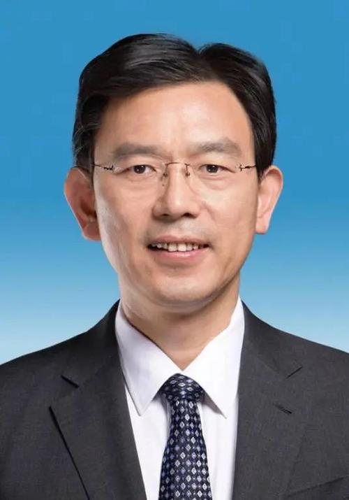 中央批准,58岁候补中央委员履新!