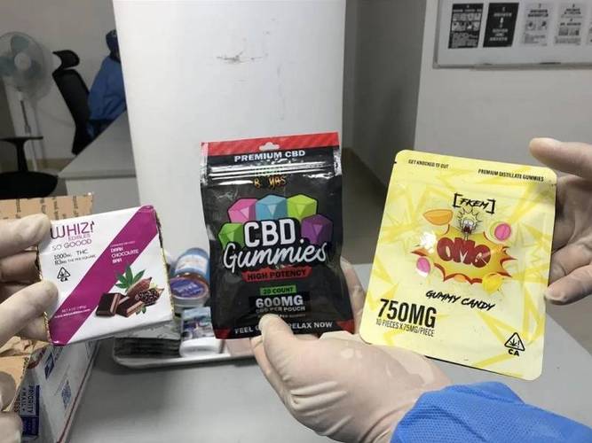 一名外籍旅客携带7.25克大麻入境被查获