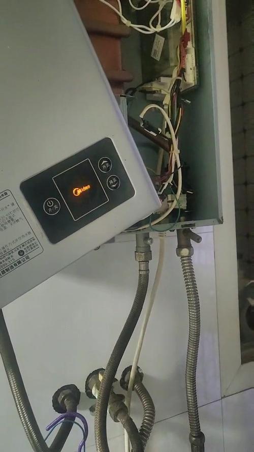 热水器显示E2故障码,该如何进行维修?