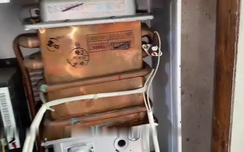 壁挂炉出现故障提示,该如何解决?