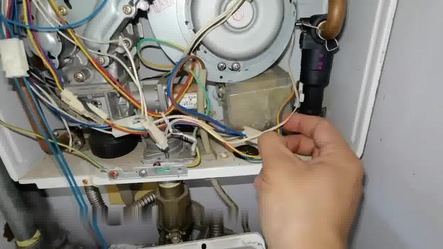 壁挂炉点火感应故障,如何解决?