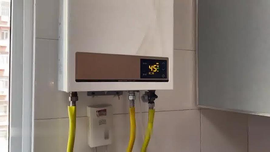 壁挂炉水压缺水故障