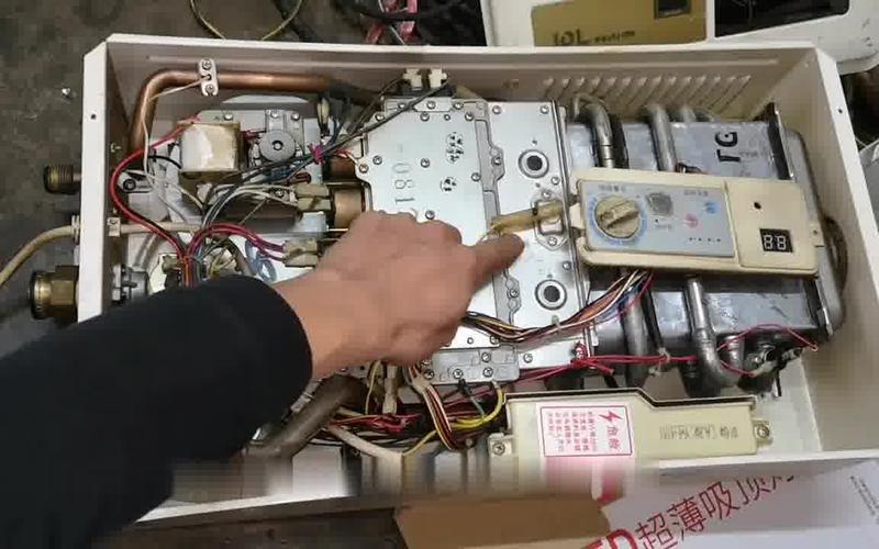 暖气壁挂炉故障显示,该如何解决?