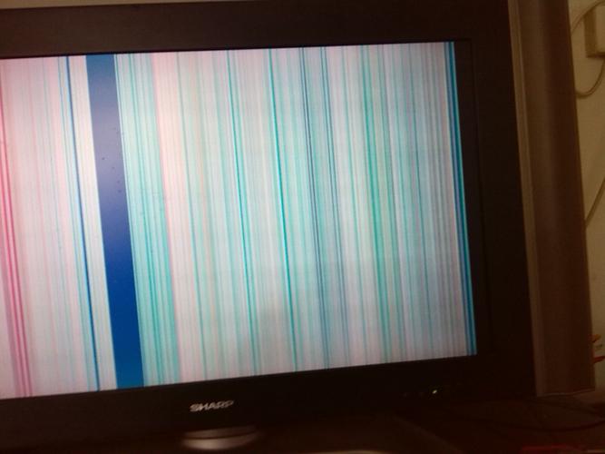 液晶电视噪音故障