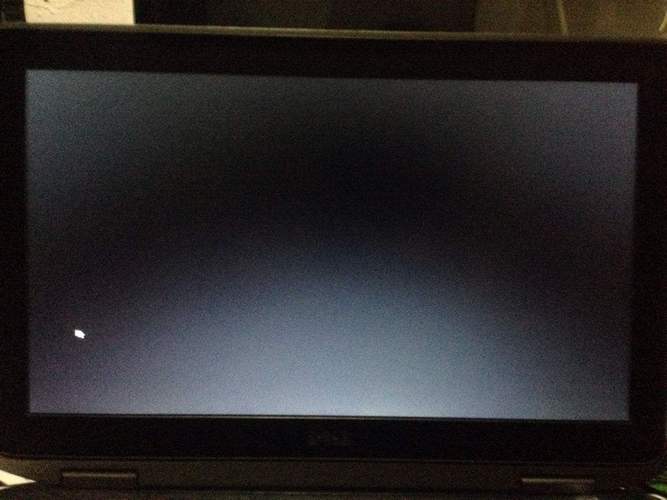 电视出现半黑屏故障,如何自行排查与维修?