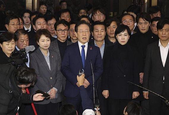 尹锡悦“政治自杀”之后
