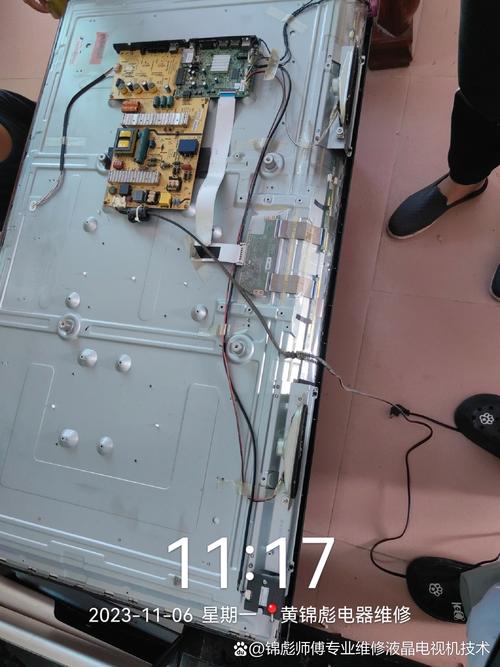 液晶电视出现黑屏故障,该如何解决?