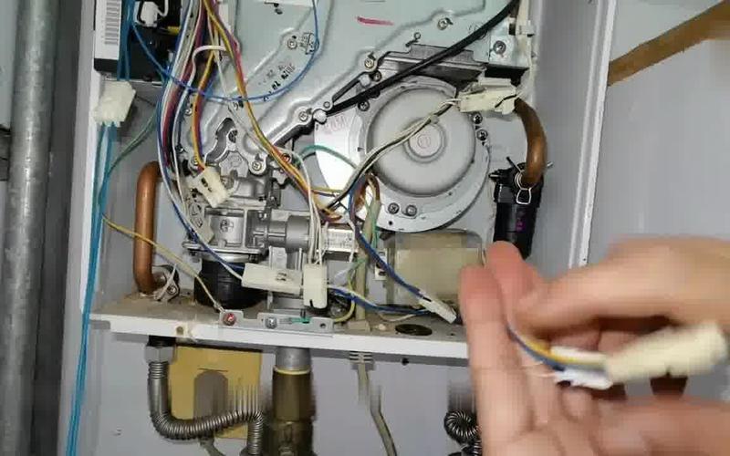 扬子空气能热水器故障码p9