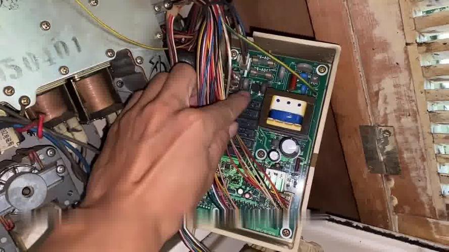 电热水器报故障码e5