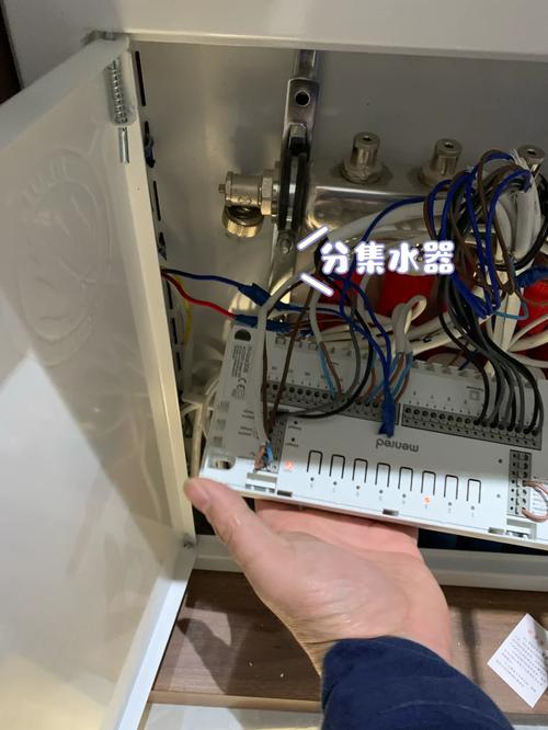 八喜热水器故障码e111