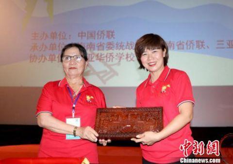 柬埔寨华裔青少年爱上奇妙的“中华文化之旅”