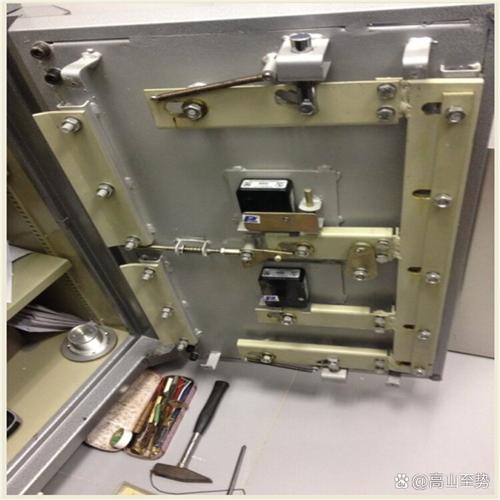 保险柜重置密码故障原因