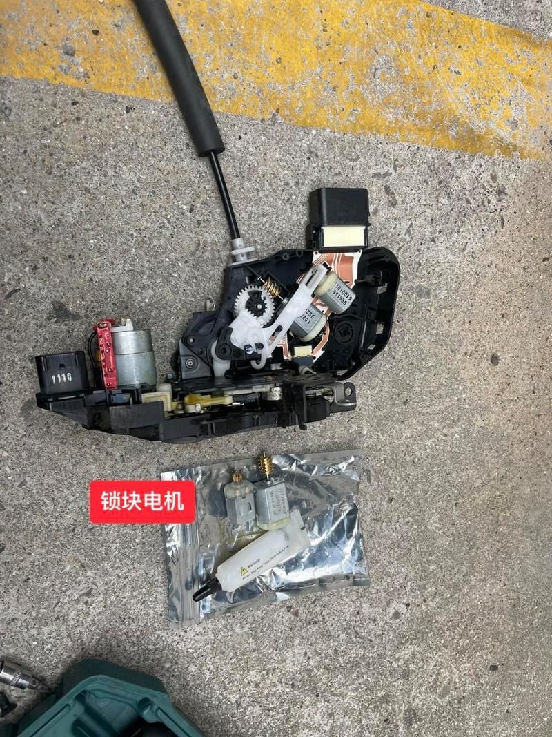 防盗门保险故障怎么修理