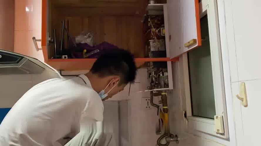 海尔壁挂炉故障06