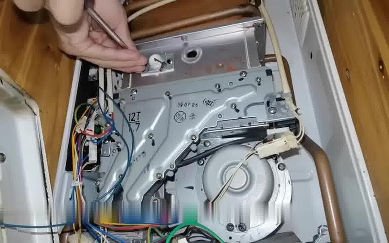 壁挂炉e1故障帝高壁挂炉配件