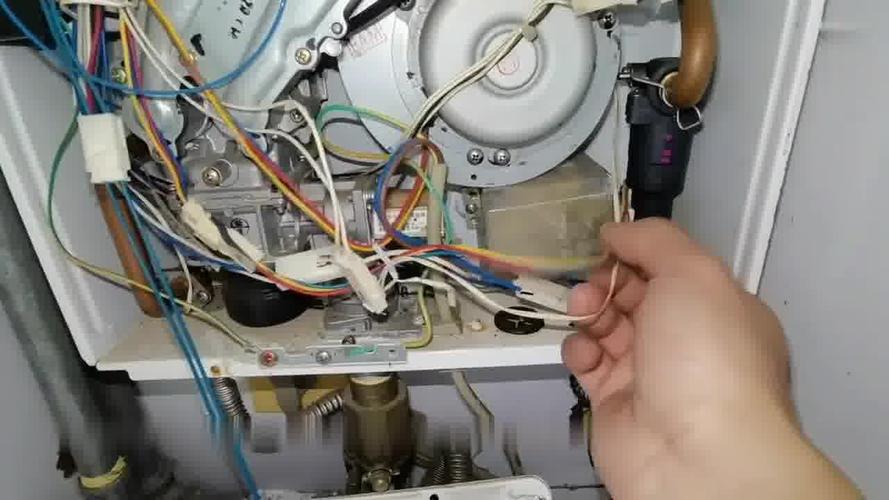 壁挂炉故障E11