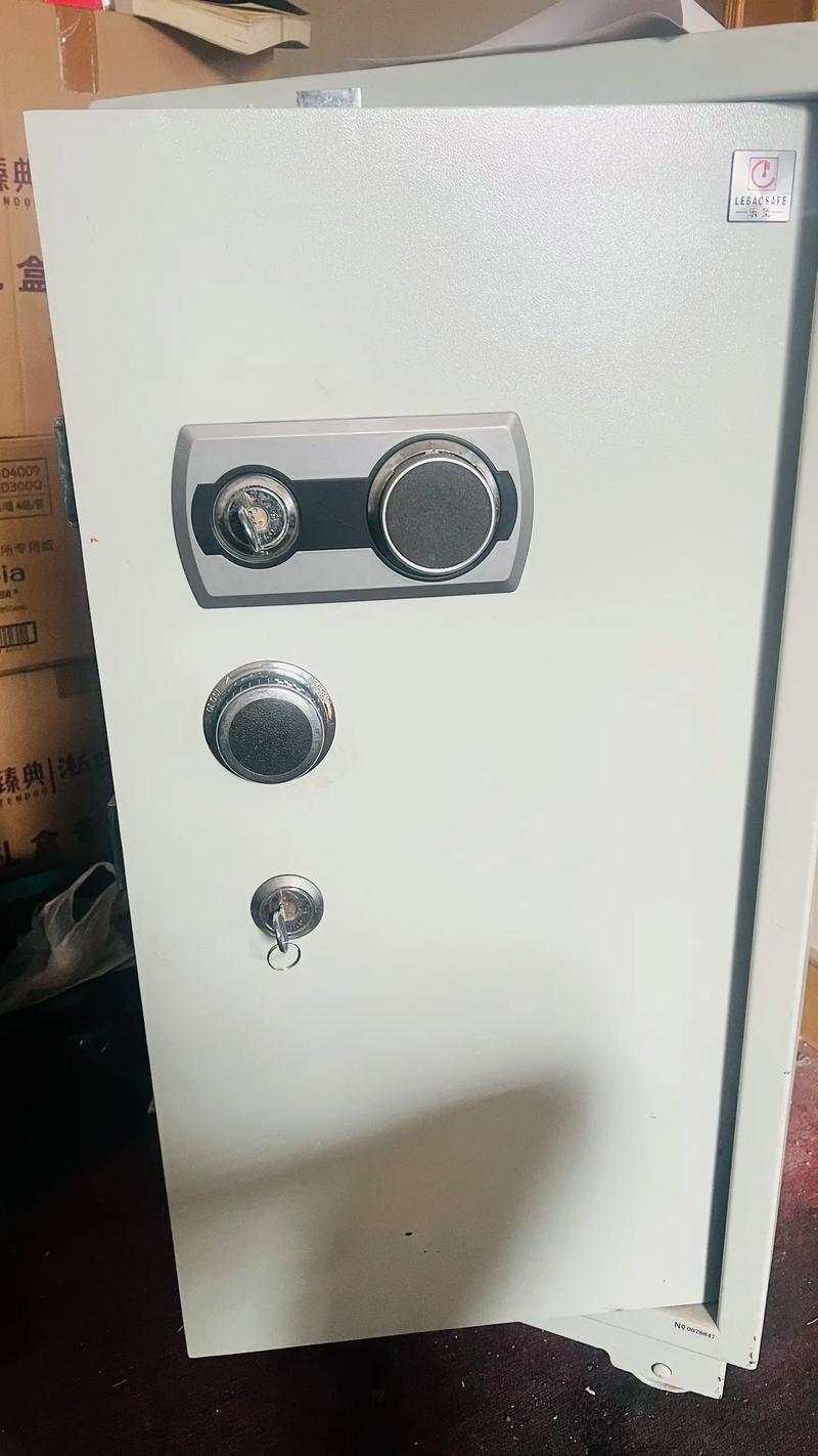 保险柜密码锁故障