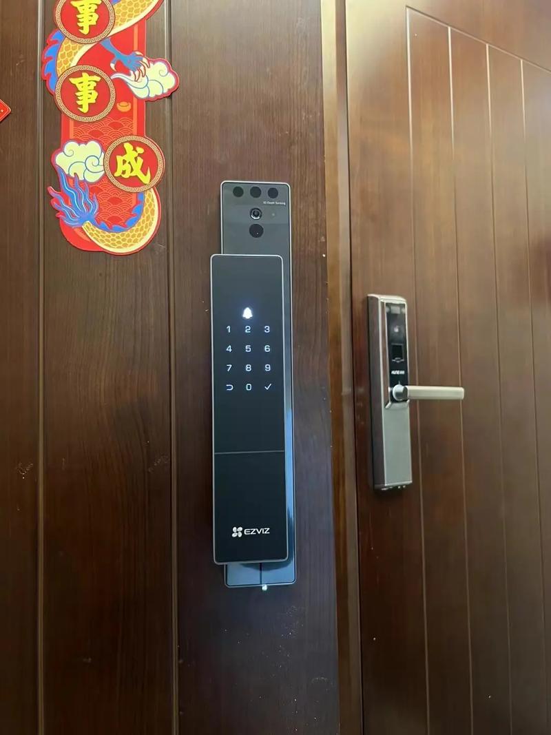 防盗门暗铰链故障