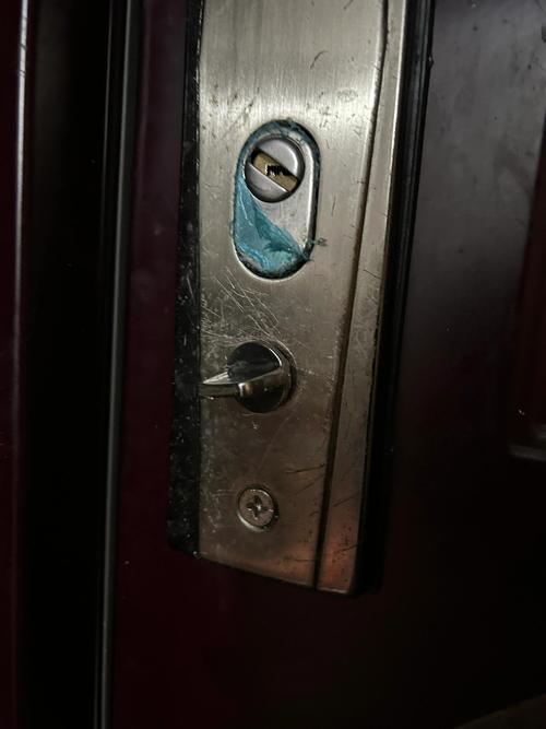防盗门闭合器故障,该如何排查与修复?