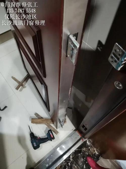 防盗门独立锁点故障