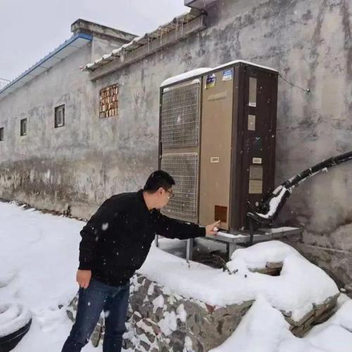 空气能顶部为何会出现结冰故障现象?