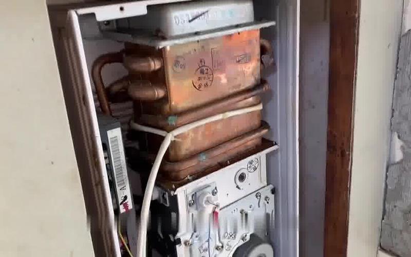 真心空气能显示故障
