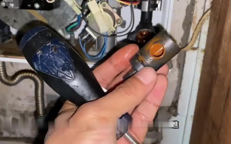 荣事达空气能故障16