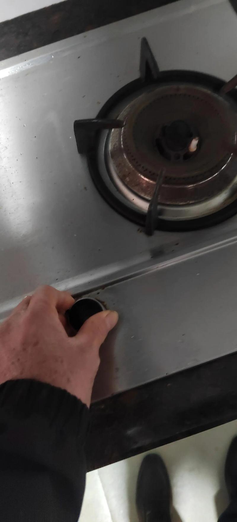 维修燃气灶各种故障