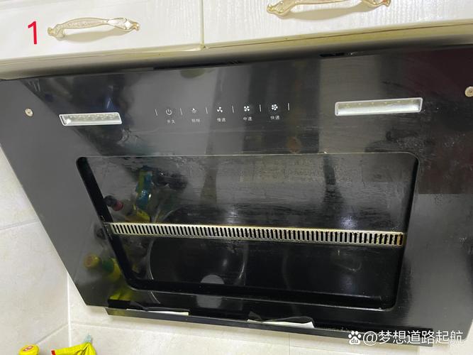 油烟机照明故障检修